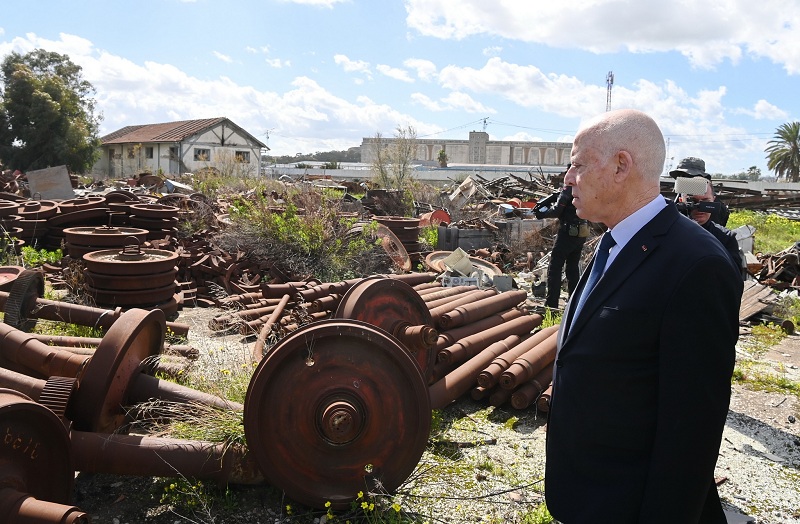 تواجه خسائر بالمليارات.. شركات النقل العمومي مرفق نخره الفساد والخراب 